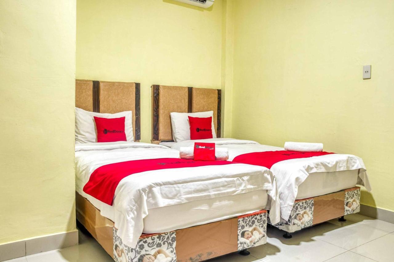 Reddoorz @ Jalan Kapten Muslim Μεντάν Εξωτερικό φωτογραφία